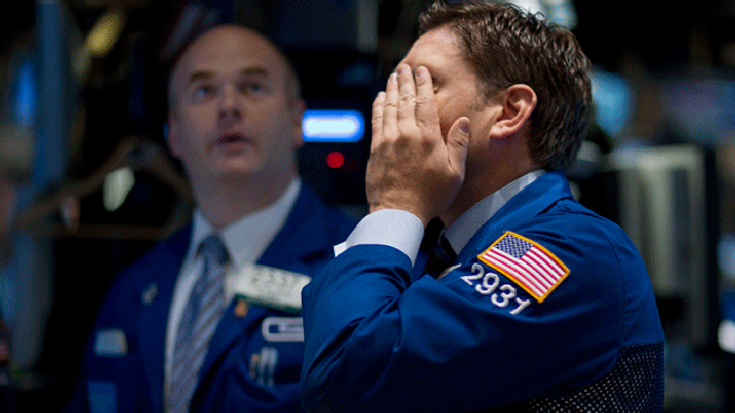 wall-street-plummets_080411