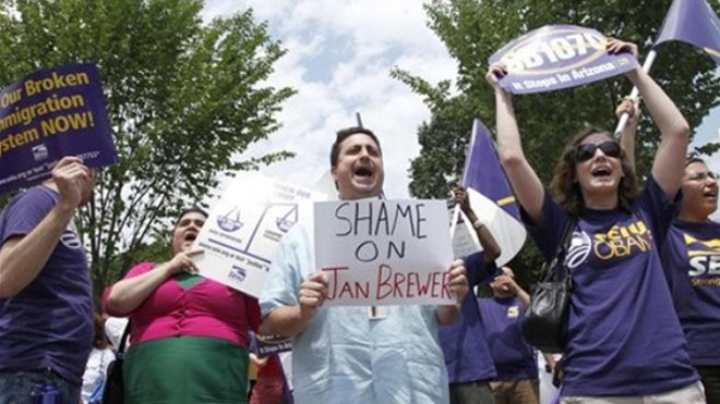wh_protest_060310.jpg