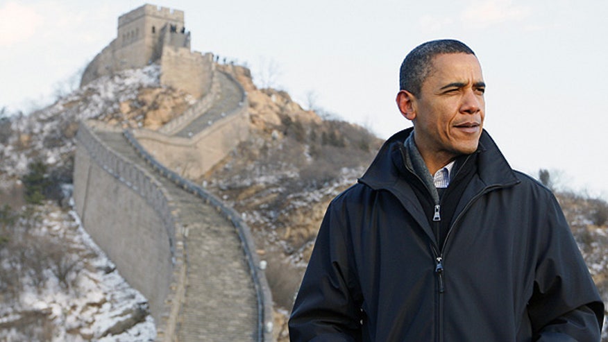 Obama tours the Great Wall