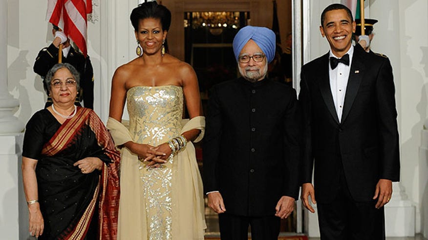 Obamas welcome Singhs to State Dinner