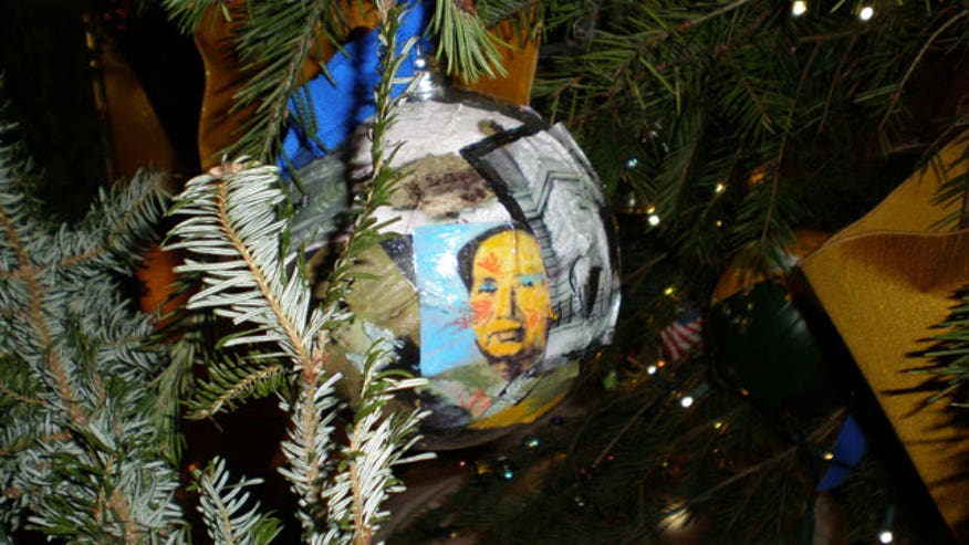 white house christmas decor featuring mao zedong comes white house christmas decor featuring mao zedong comes