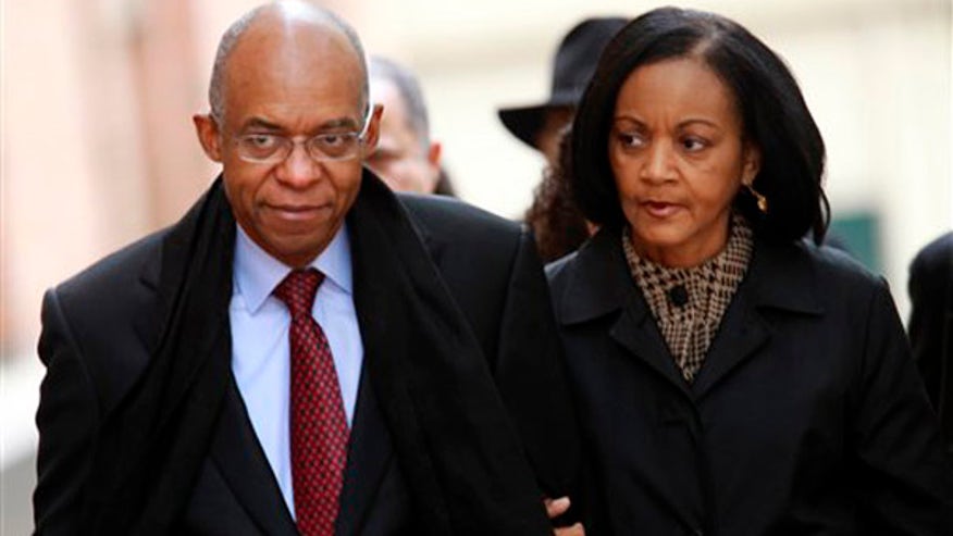 Former Democratic Louisiana Congressman William Jefferson enters court