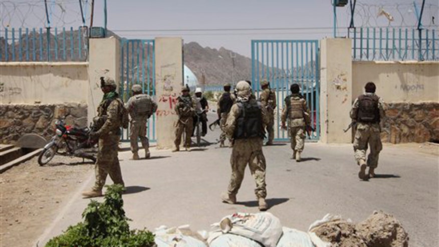 afghan_soldiers_060411.jpg