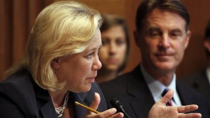 landrieu_bayh_061709.jpg