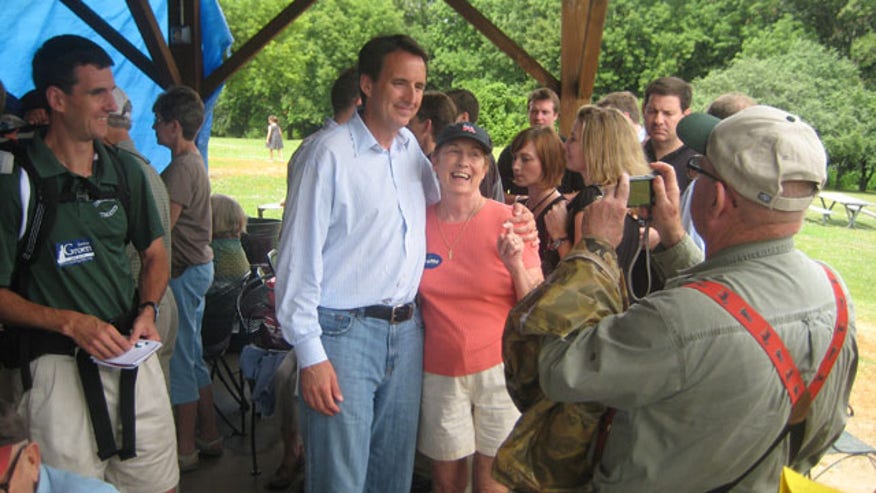 pawlenty_pose.jpg