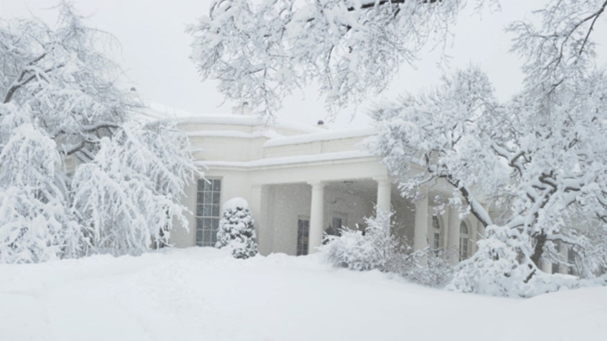 white house snow