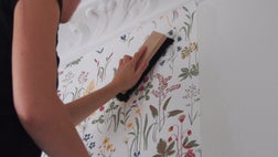 We caught up with San Francisco Bay Area interior designers Jemy Massie and Emily Ellis of Studio Revolution to get expert tips on choosing wallcoverings, current trends and hiring the right pro.