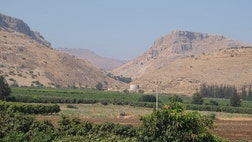 >A town dating back more than 2,000 years has been discovered on the northwest coast of the Sea of Galilee, in Israel's Ginosar valley.