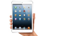  Apple has released a software update for iPhones and iPads that speeds up data downloads on some major overseas telecom networks and a handful of small U.S. carriers.