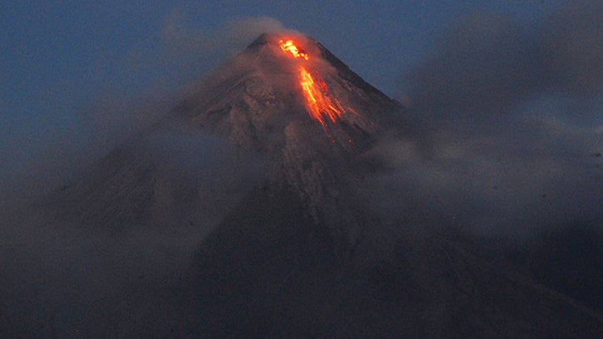 Mayon volcano spews lava