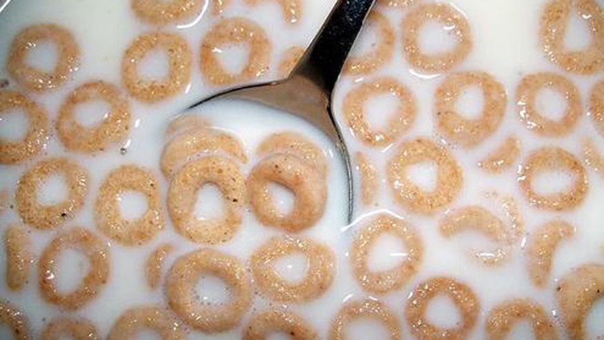 Cheerios and milk