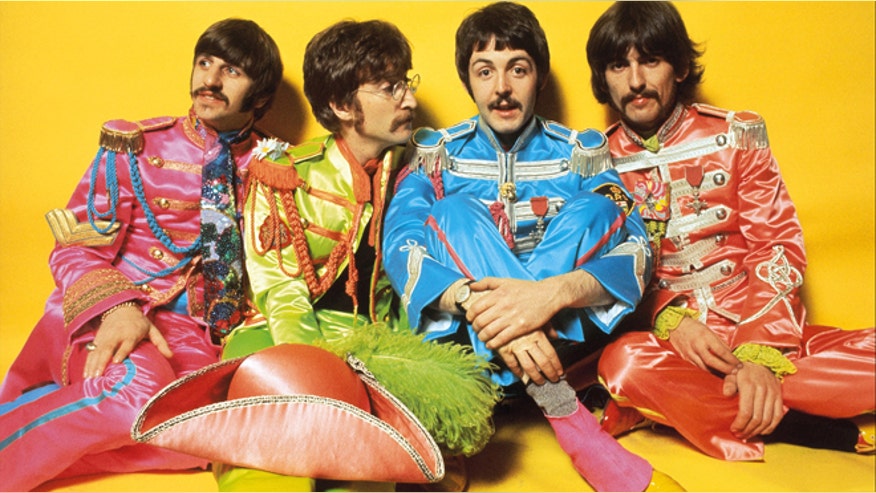 the-beatles-sg-pepper.jpg