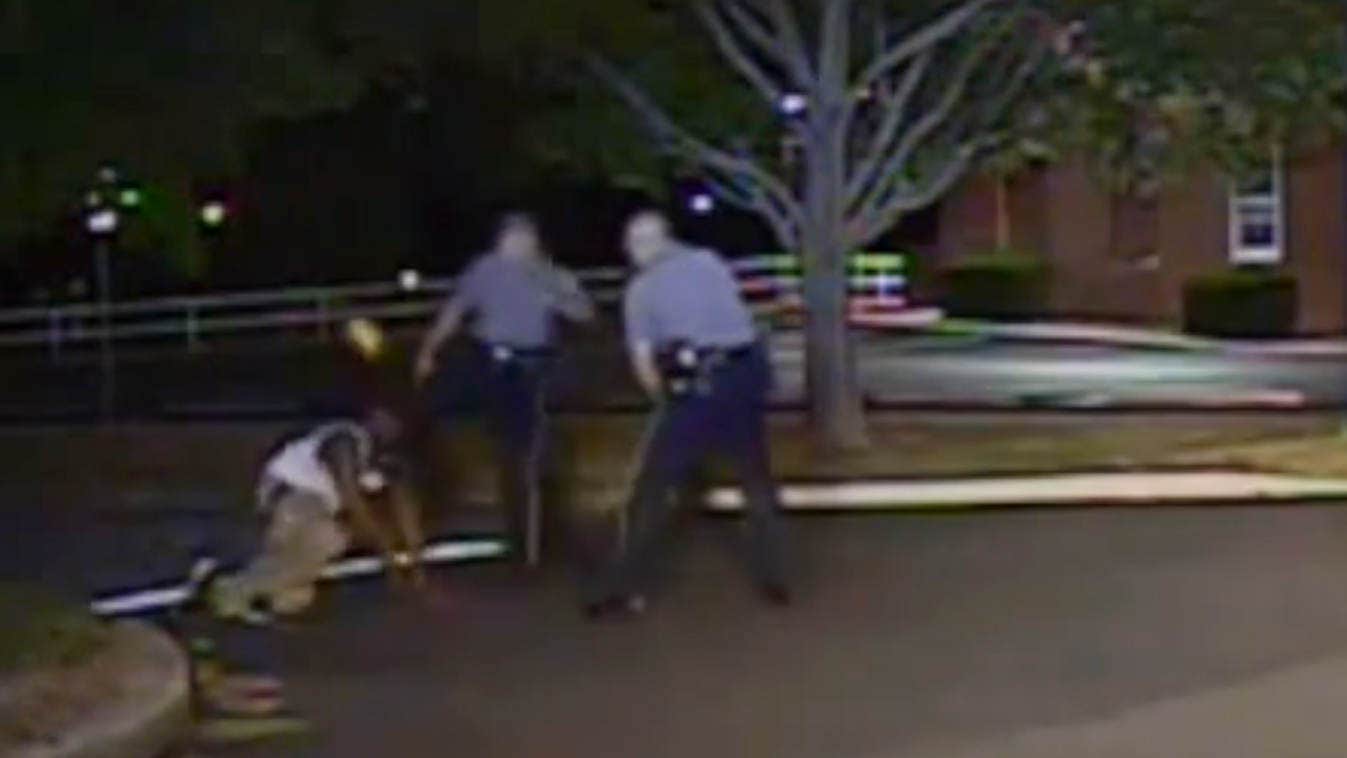 Dashcam footage shows Delaware police officer kicking suspect in face - Fox News