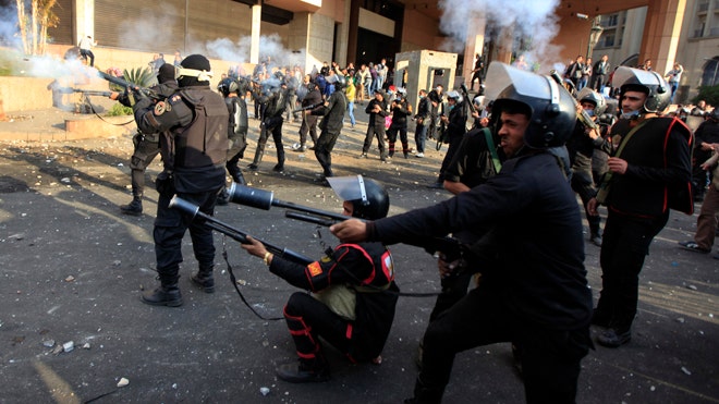 cairo_protests_13013.jpg
