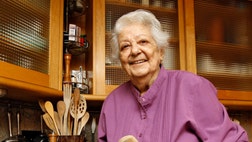 >Marcella Hazan, the Italian-born cookbook author who taught generations of Americans how to create simple, fresh Italian food, died Sunday. She was 89.              