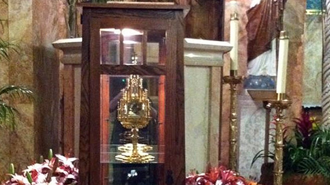saint_anthony_relic_AP