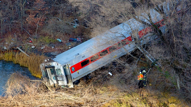 mta-train-derailment1.jpg