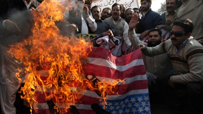 pakistan_us_flag_burning