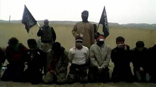(NSFW-GRAPHIC WARNING) - Horrific video appears to show Syrian rebel executing kneeling Assad soldiers
