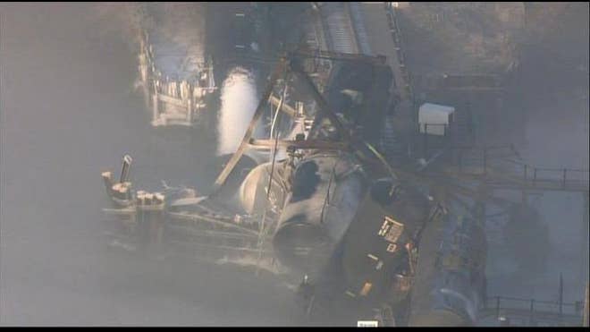 trainderailment3.jpg