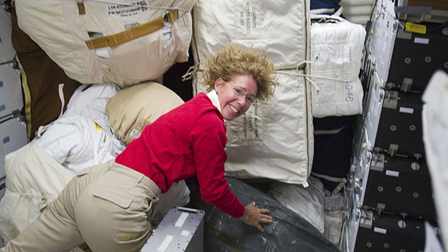 sandy_magnus_atlantis_AP_NASA