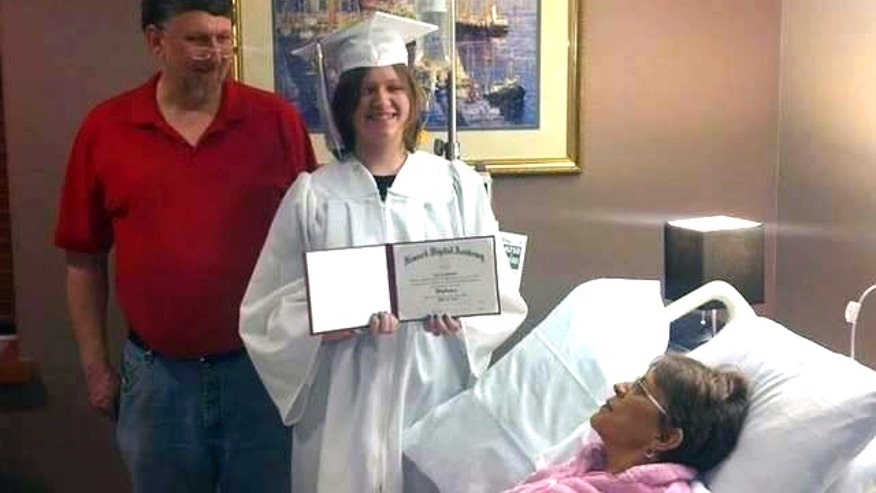 DaughtersGraduation660.jpg