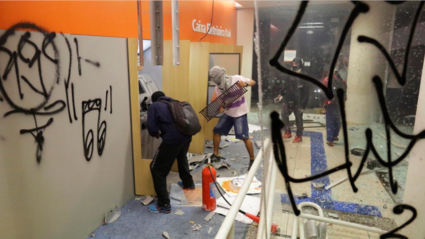 brazil_protests_061813.jpg