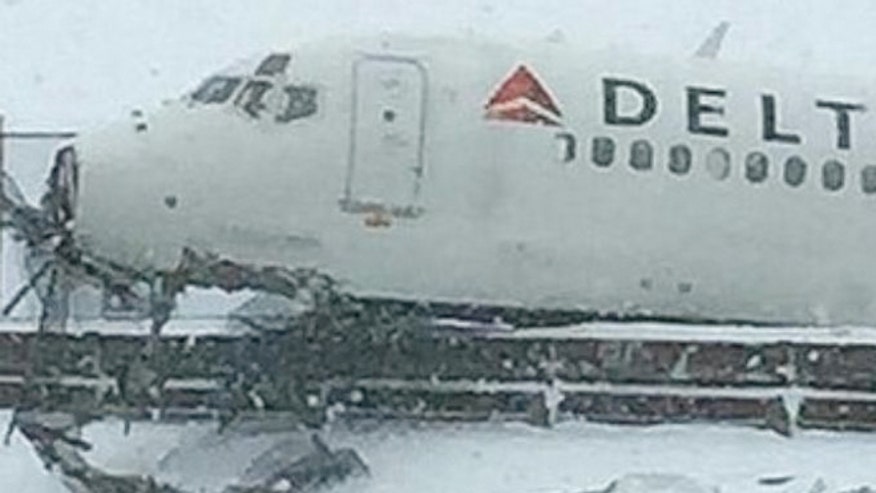 delta_flight_crash.jpg?ve=1u0026tl=1