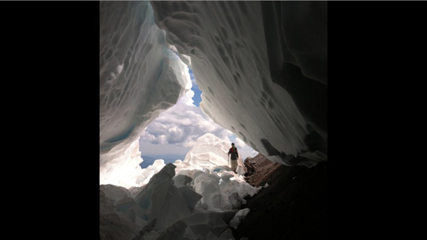 mt_hood_ice_cave.jpg