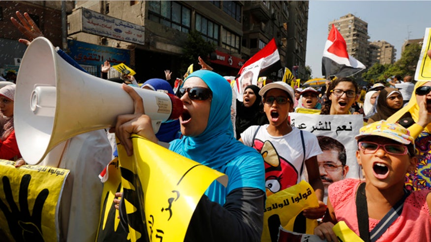 muslim_brotherhood_supporters090613.jpg