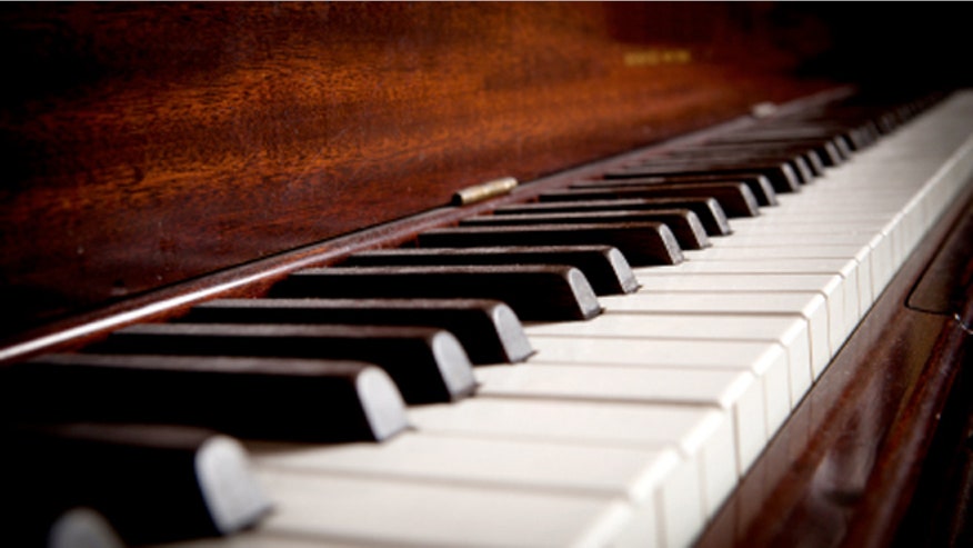piano_passport_istock.jpg