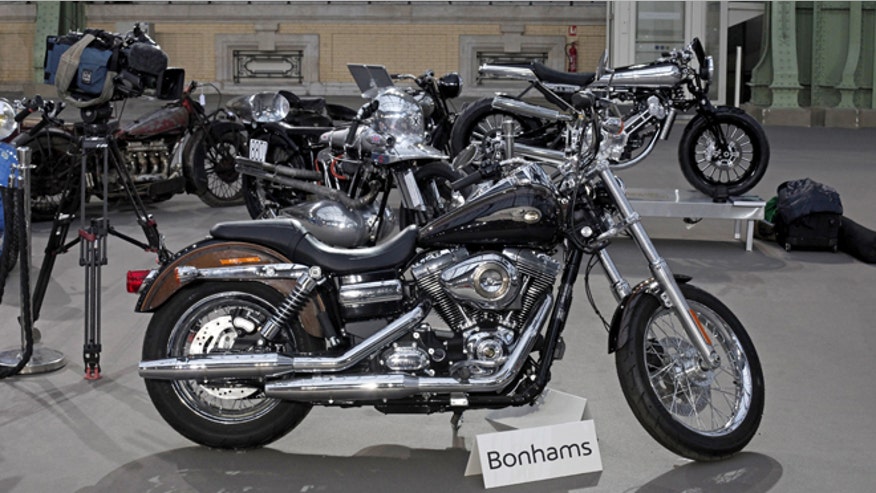 pope-harley-auction.jpg