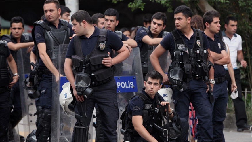 turkey_police_061813.jpg