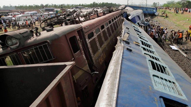 052810_indiatrain.jpg