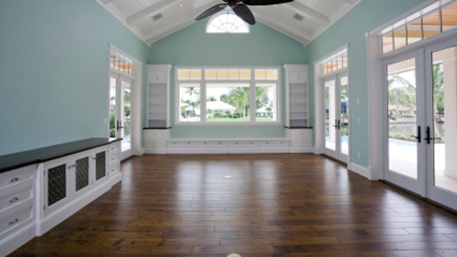 iStock_000006465224XSmall_CeilingFan.jpg