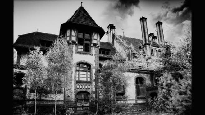 iStock_000010450764XSmall_HauntedHouse640.jpg