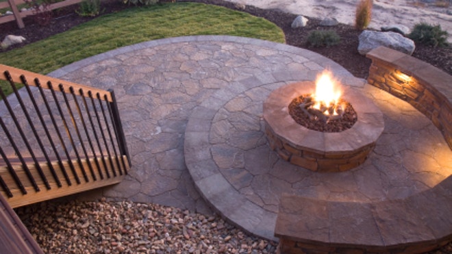 Pavers Add Natural Beauty To Your Home S Outdoor Space Parsons Rocks Fire Pit Backyard Fire Pit Seating Concrete Patio Designs