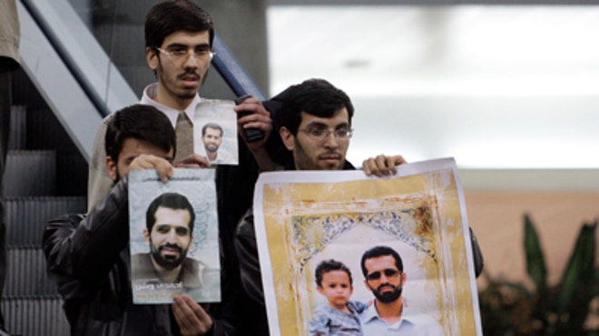 iran_nuclear_scientist_protest