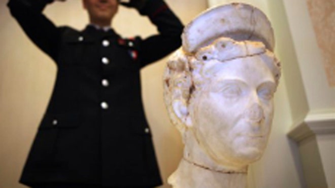 italyreturnsstatue1