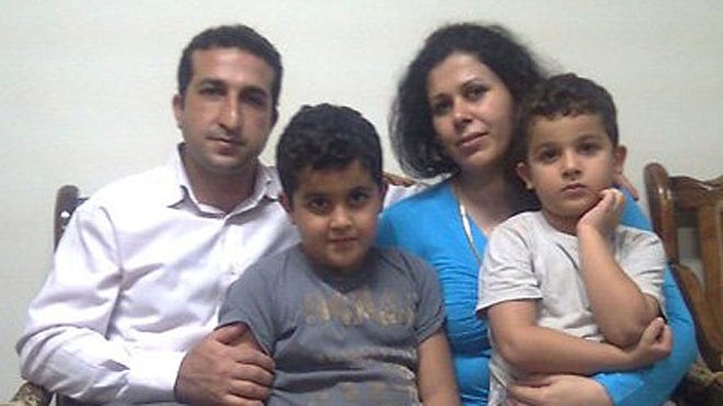 Youcef Nadarkhani e sua família