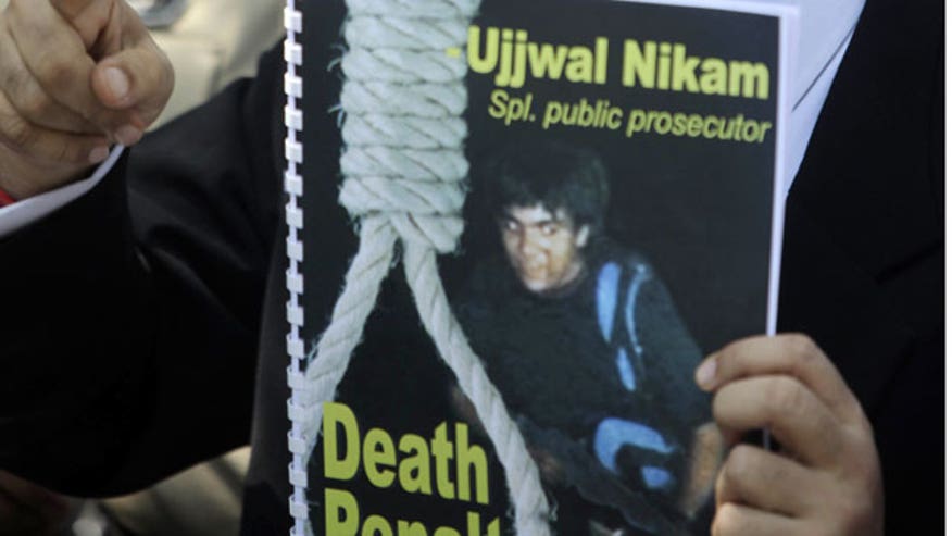 Indian Court Sentences to Death Pakistani Gunman Convicted in 2008 Mumbai Attacks