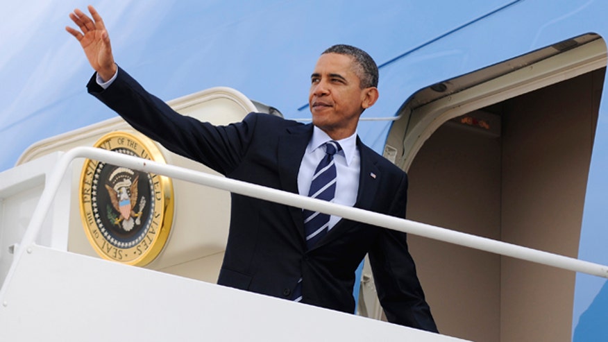 Obama Waving Air Force One