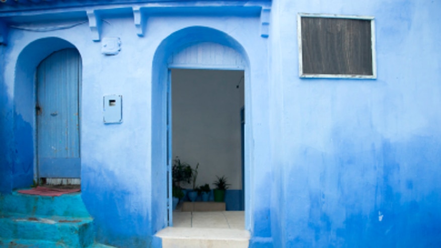 iStock_000022439573XSmall_BlueMoraccoHome.jpg