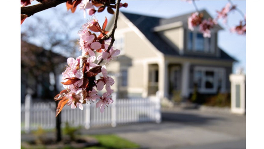 iStock_XSmall_SpringHome660.jpg