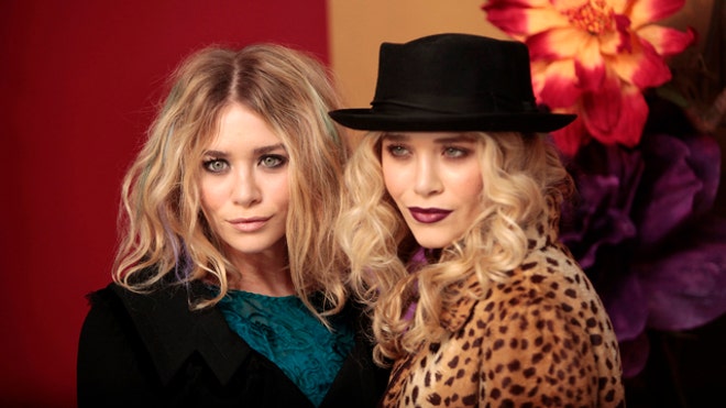 Celebrity Twins Mary-Kate and Ashley Olsen