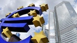 The U.S. and Japan are leading a fragile economic recovery among developed countries, but that recovery could derail if the eurozone fails to stem its debt woes, the OECD said Tuesday.