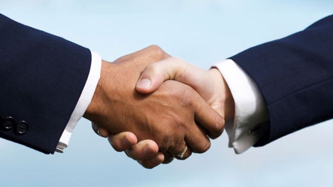 Businessmen-Shake-Hands
