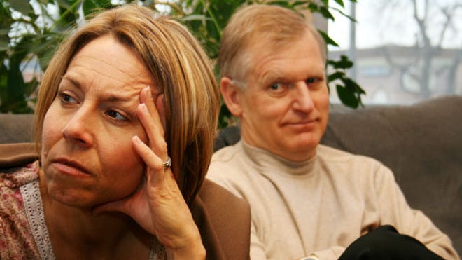 Couple-Fighting-Mad