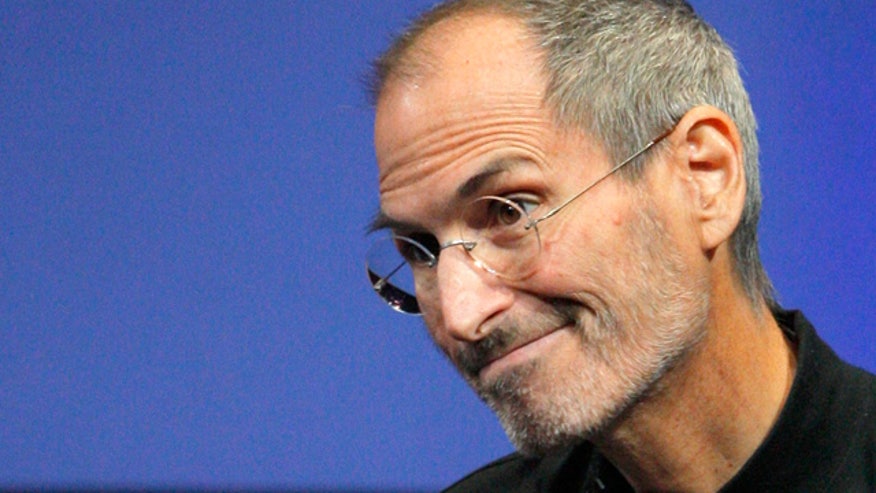 steve-jobs-apple-ceo-computers-01