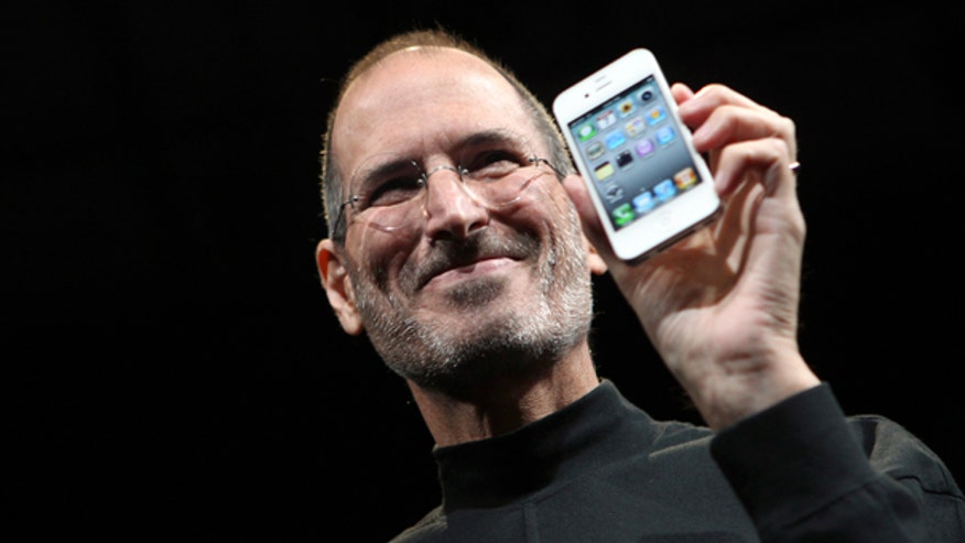 Apple Presents iPhone 4